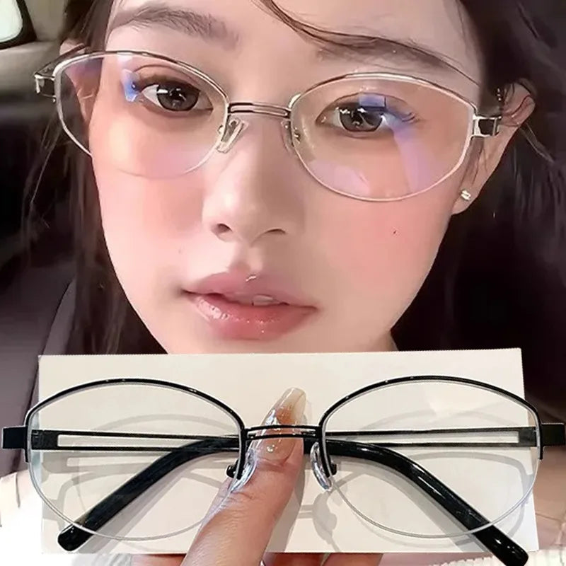 Classic Oval Sunglasses – women Plastic Frame UV Eyewear