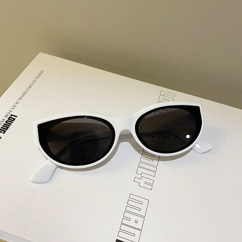 Elliptic Vintage Cat Eye Sunglasses