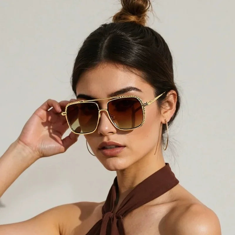Metallic Pilot Frame Casual Gradient Premium Sunglasses