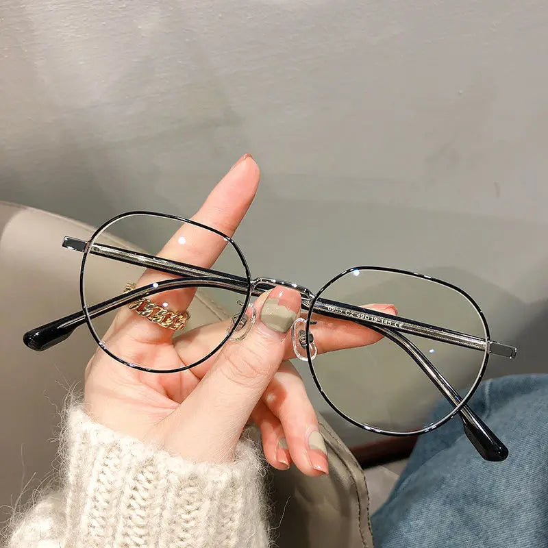 Women’s Square Sunglasses – UV400 Fashion Eyewear