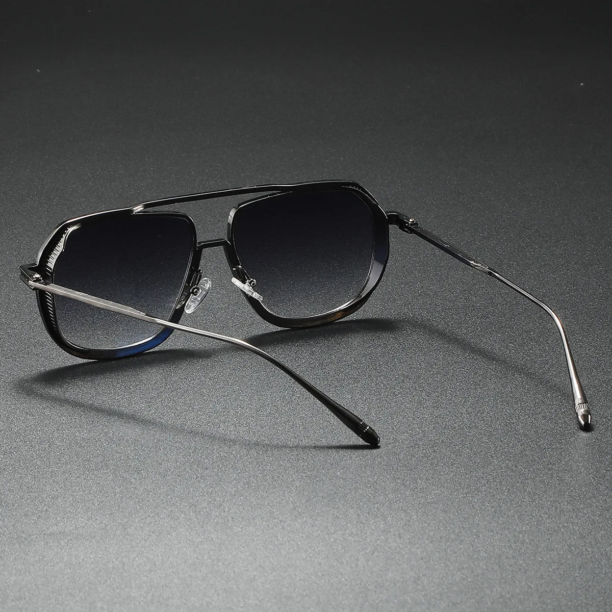Metallic Pilot Frame Casual Gradient Premium Sunglasses