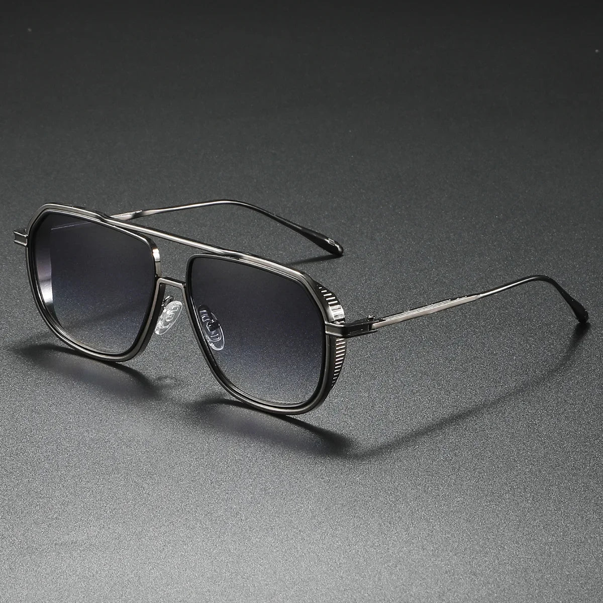 Metallic Pilot Frame Casual Gradient Premium Sunglasses