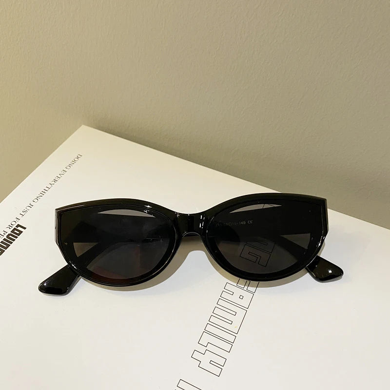 Elliptic Vintage Cat Eye Sunglasses