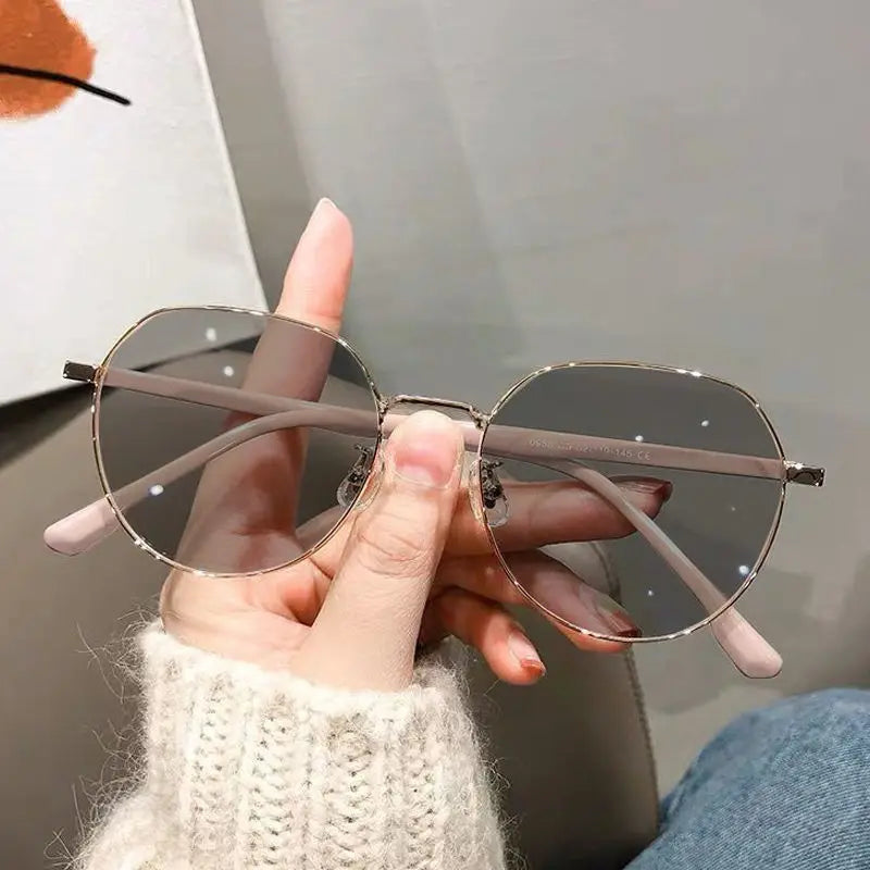 Women’s Square Sunglasses – UV400 Fashion Eyewear