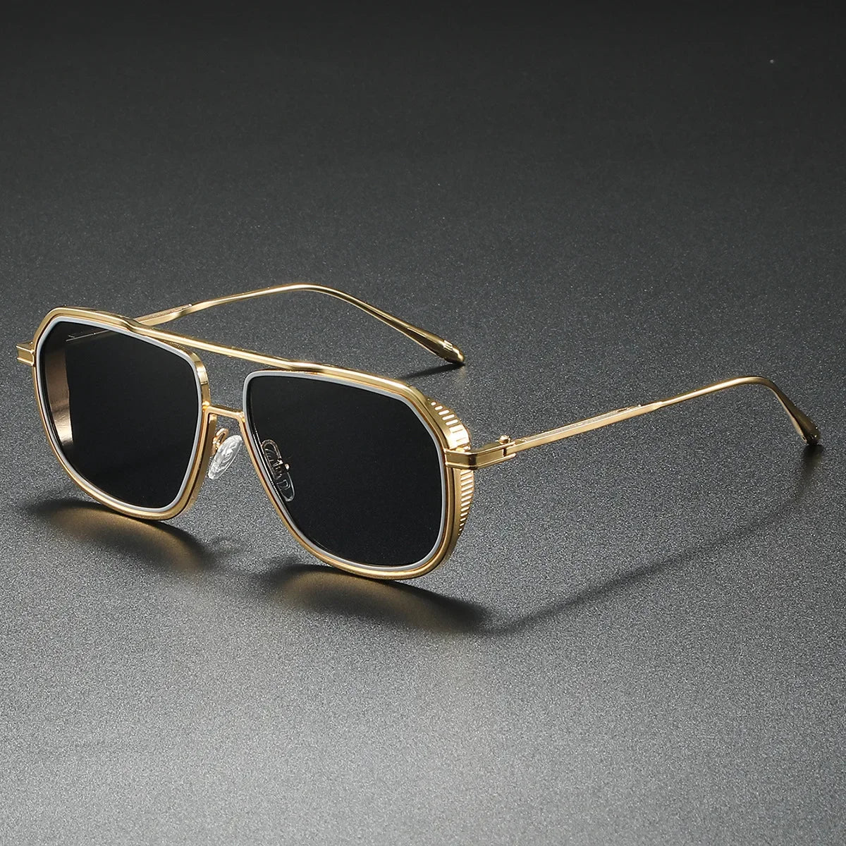 Metallic Pilot Frame Casual Gradient Premium Sunglasses