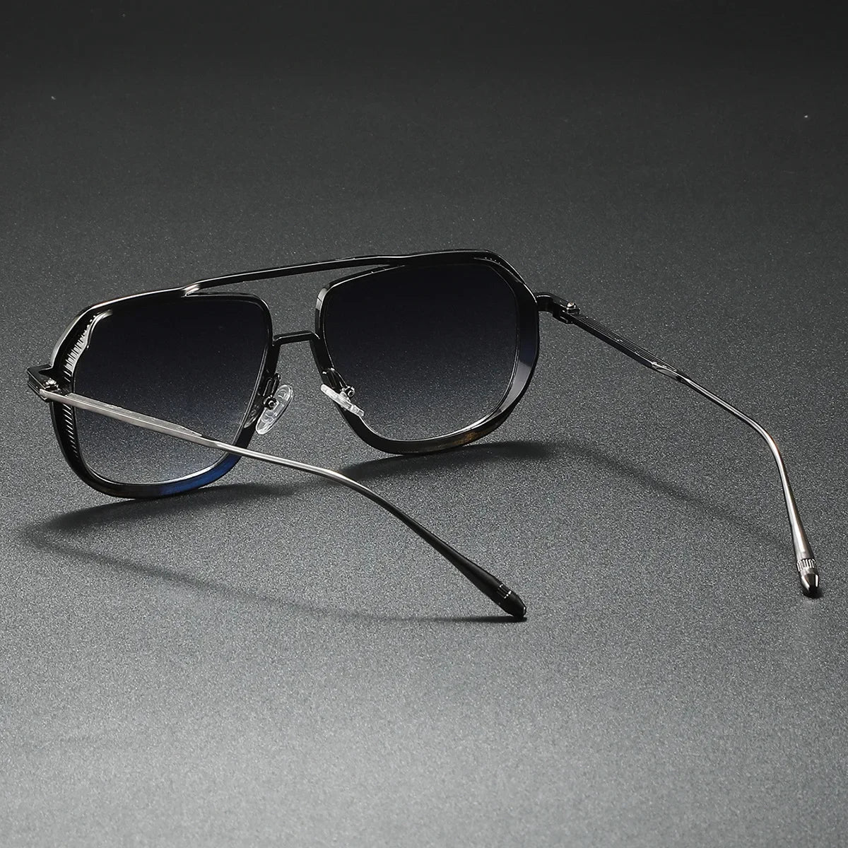 Metallic Pilot Frame Casual Gradient Premium Sunglasses