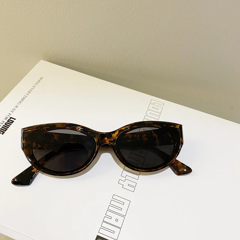 Elliptic Vintage Cat Eye Sunglasses