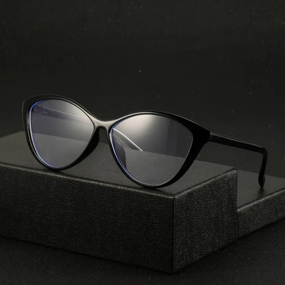 Women's Plastic Cat-Eye Minimalist Personality Glasses - retinosa
