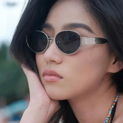 Vintage Oval Sunglasses - retinosa