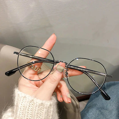 Women’s Square Sunglasses – UV400 Fashion Eyewear
