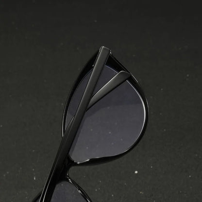 Women's Plastic Cat-Eye Minimalist Personality Glasses - retinosa